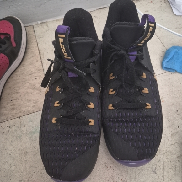 Kids Black and Purple Sneakerz